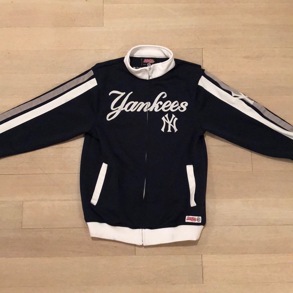 Youth Yankees jersey and jacket - Picture 4 of 5